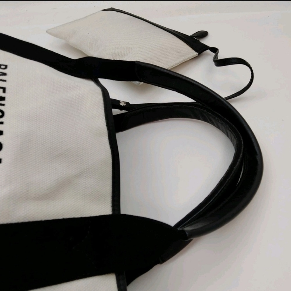 Balenciaga White and Black Women's Bag Set and Dustbag - Picture 4 of 9